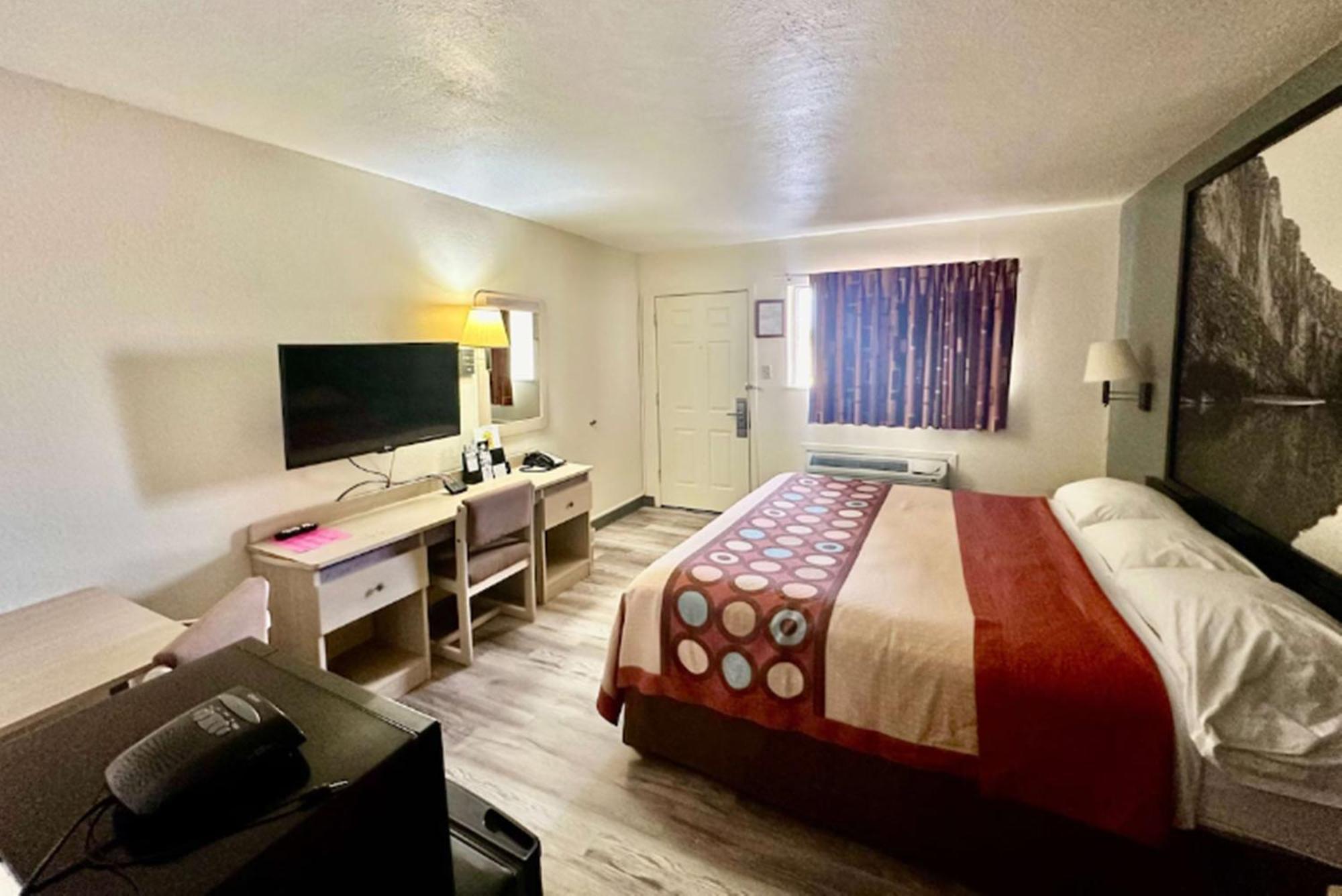 Готель Super 8 By Wyndham Athens Tx Номер фото